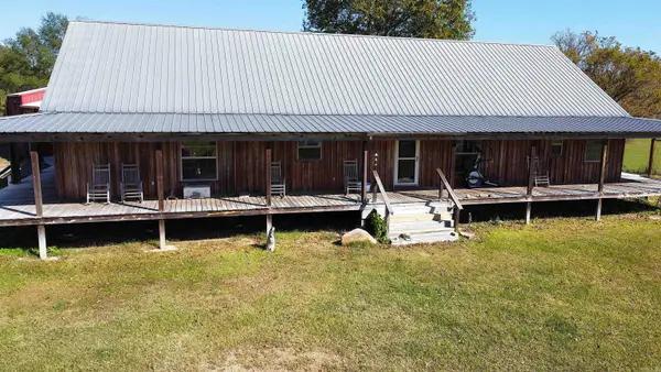 1156 E Hwy 26, Delight, AR 71940