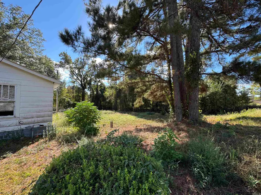 415 Myrtle St, Camden, AR 71701 - Image #3