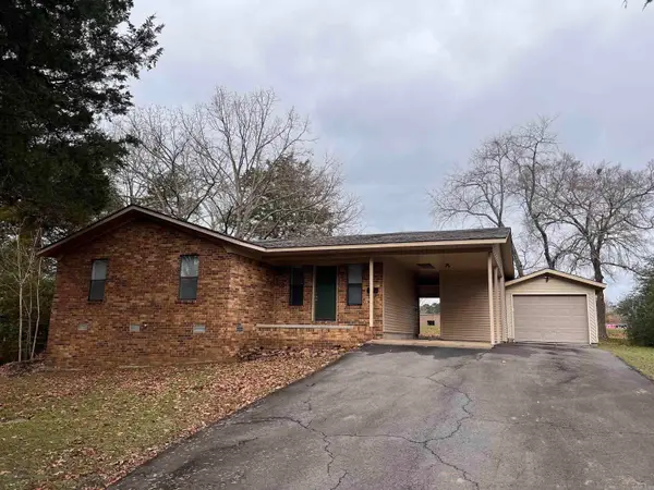 706 W Pine, Heber Springs, AR 72543