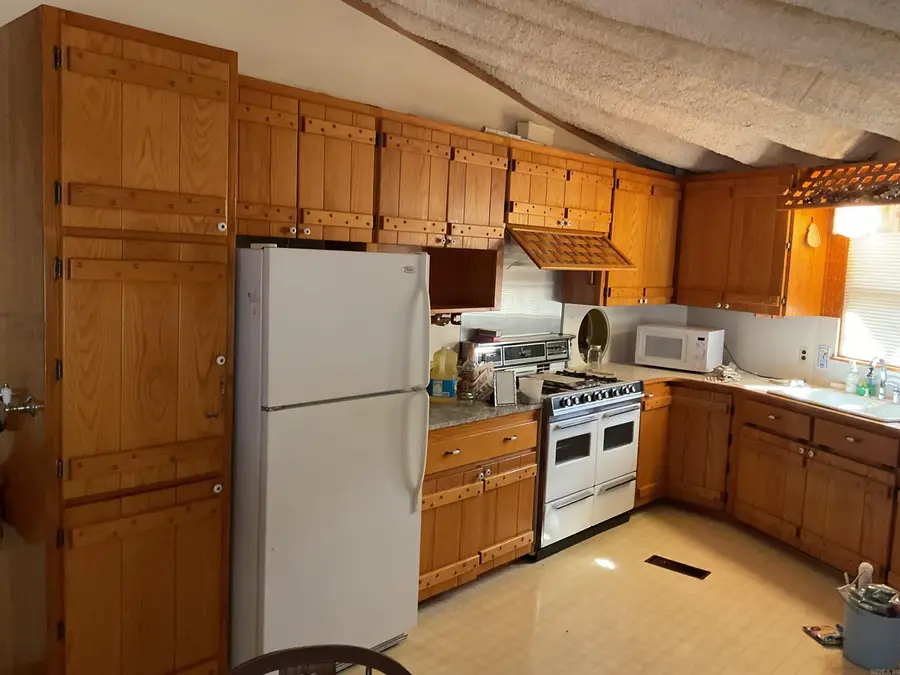 1324 Edgemont, Greers Ferry, AR 72067 - Image #3