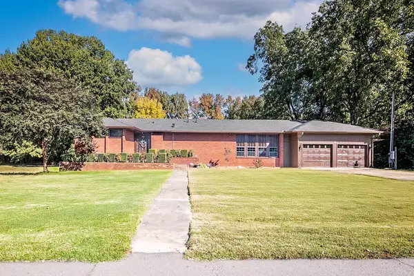 210 N Jackson Street, Carlisle, AR 72024