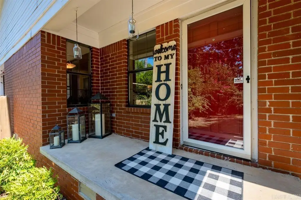 38 Woodlore Cir, Little Rock, AR 72211 - Image #1