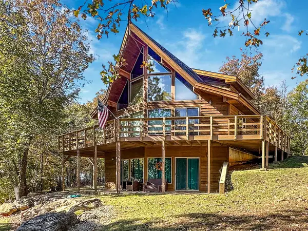 1007 Fairwater Circle, Horseshoe Bend, AR 72512