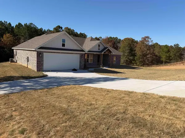 4080 Creek Top, Bauxite, AR 72011