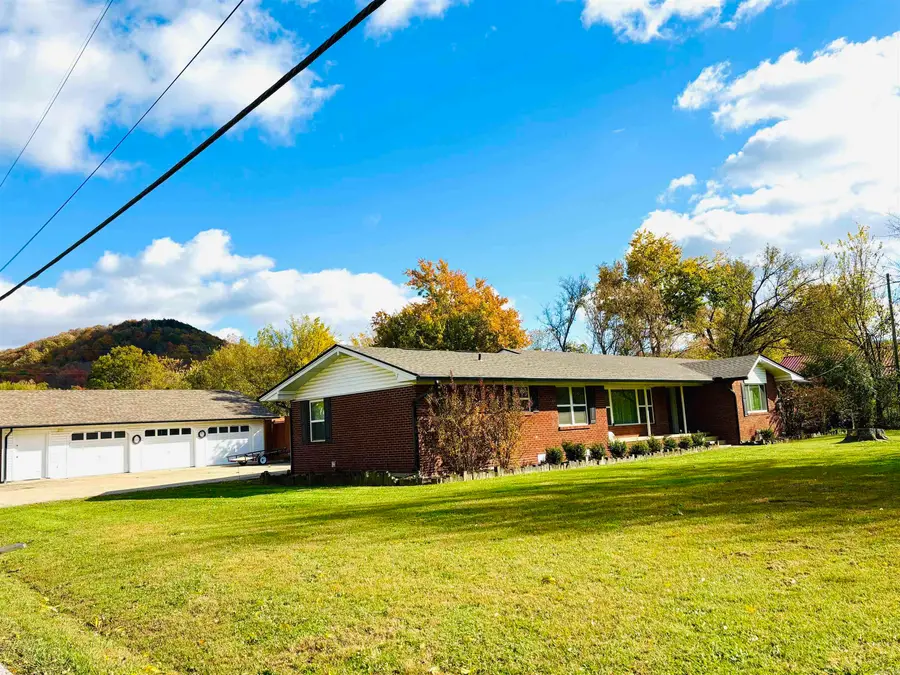 100 E Campus Street, Marshall, AR 72650 - Image #2