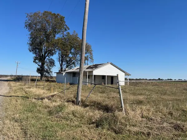 1081 Tomlinson Rd, Lonoke, AR 72086