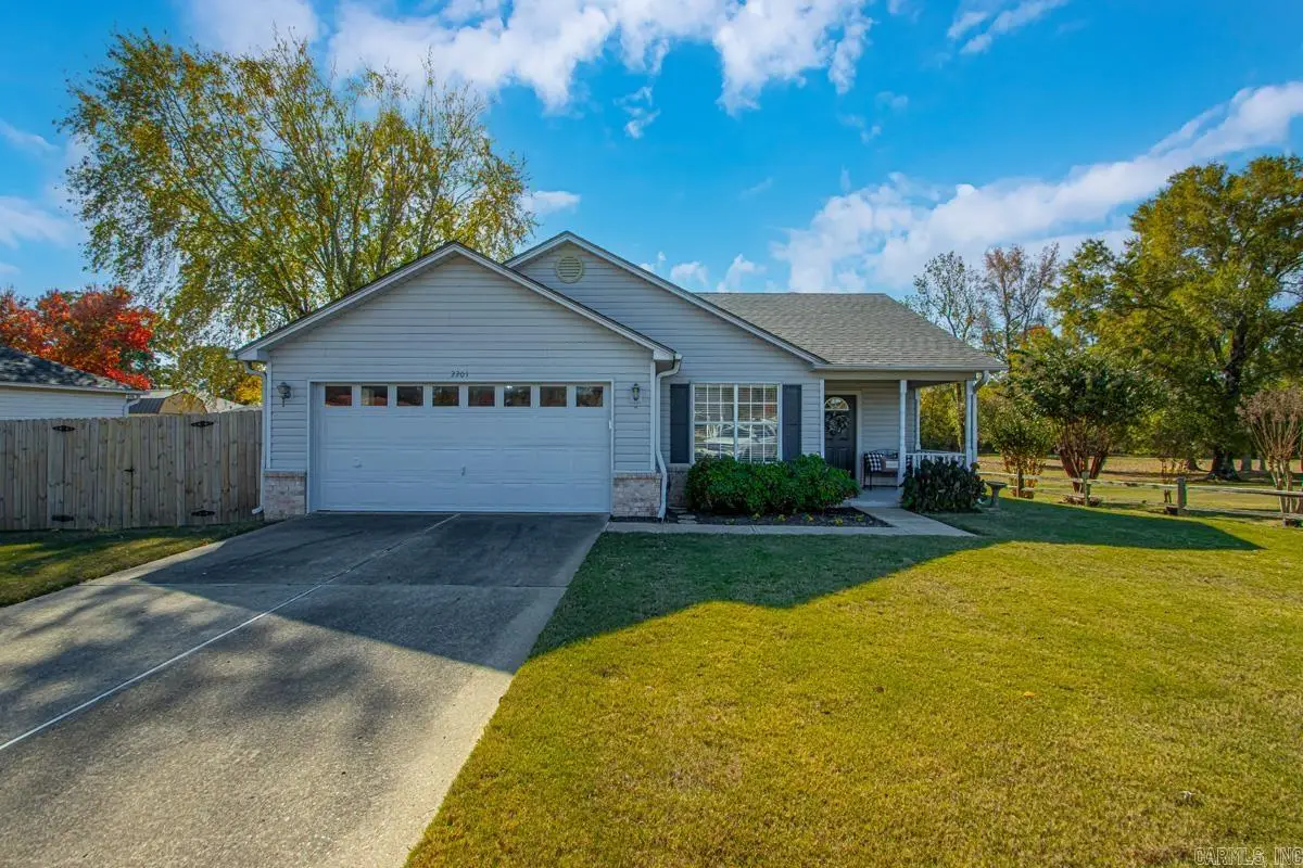 2201 Lakeshore Drive, Bryant, AR 72022 - #1