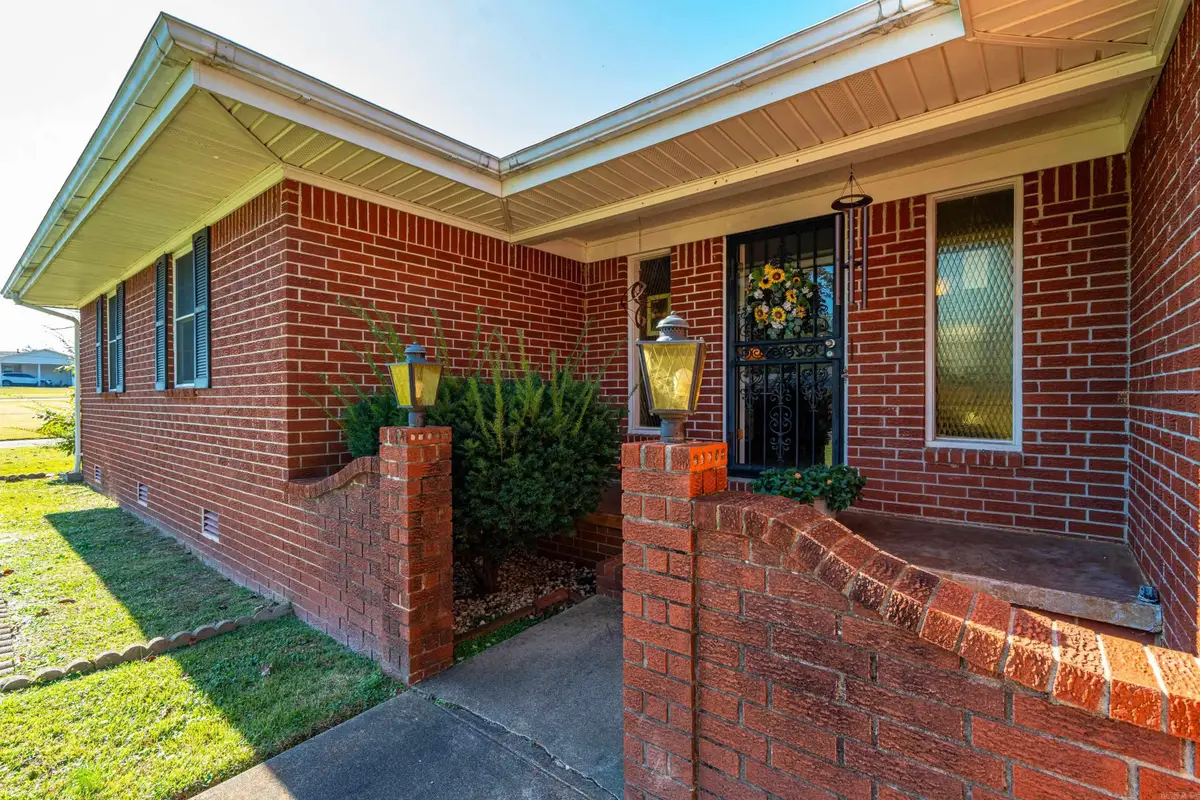 2106 Taylor Street, Malvern, AR 72104 - #1