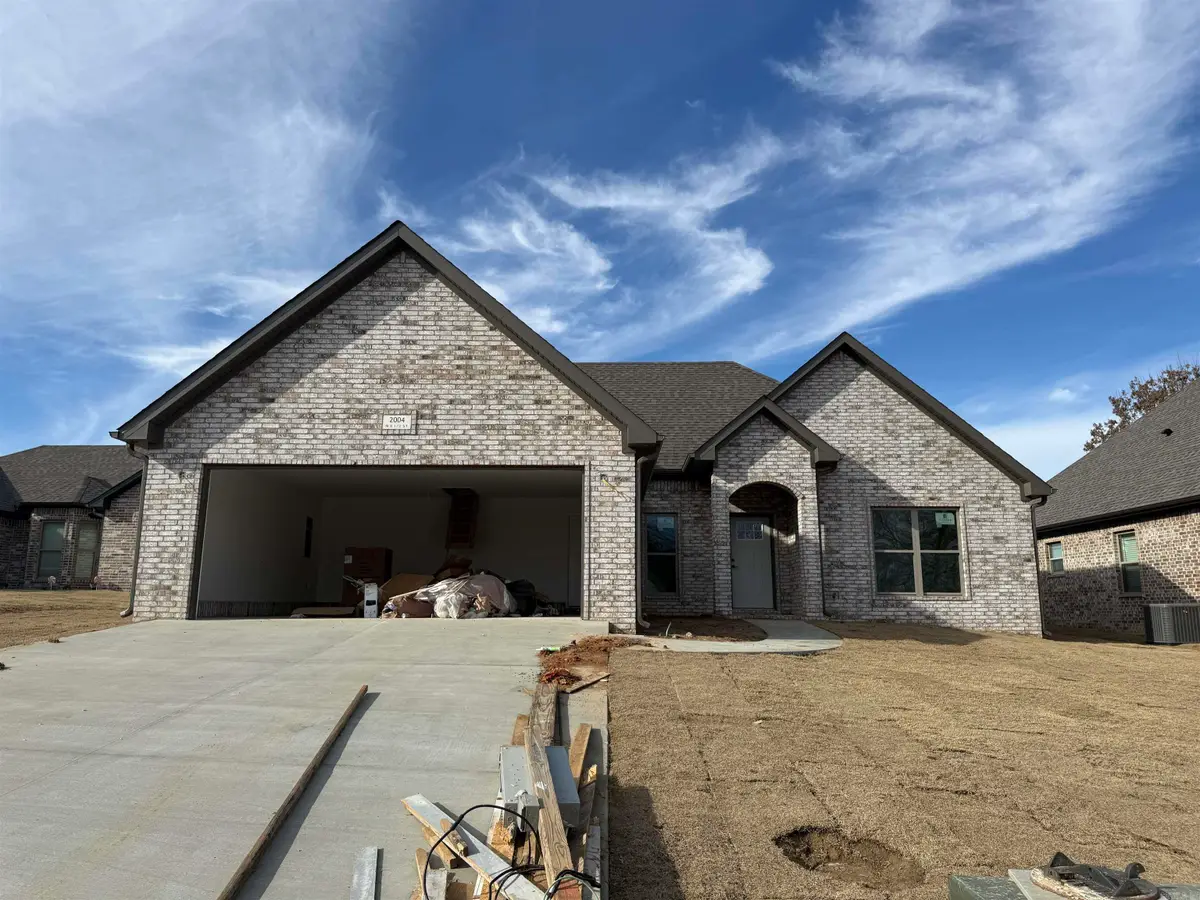 2004 N 8 1/2 Street, Paragould, AR 72450 - Image #1