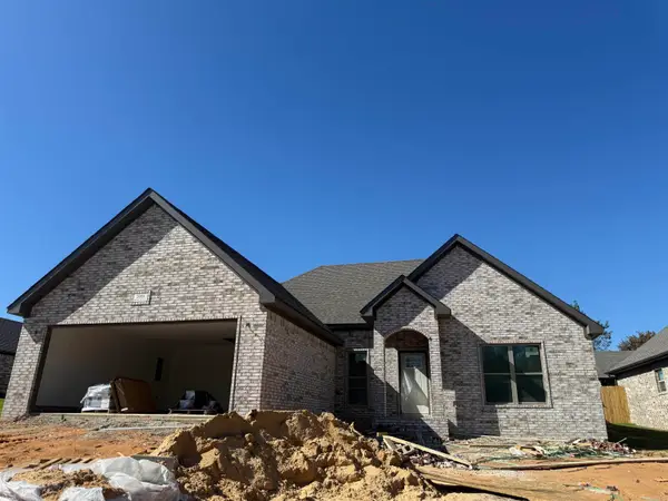 2004 N 8 1/2 Street, Paragould, AR 72450