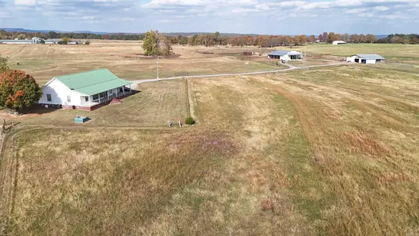 1768 Cutoff Road Road, Clinton, AR 72031