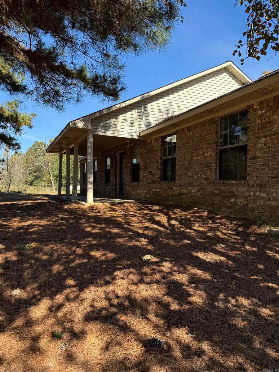 2744 Corinth Road, Nashville, AR 71852 - Image #2