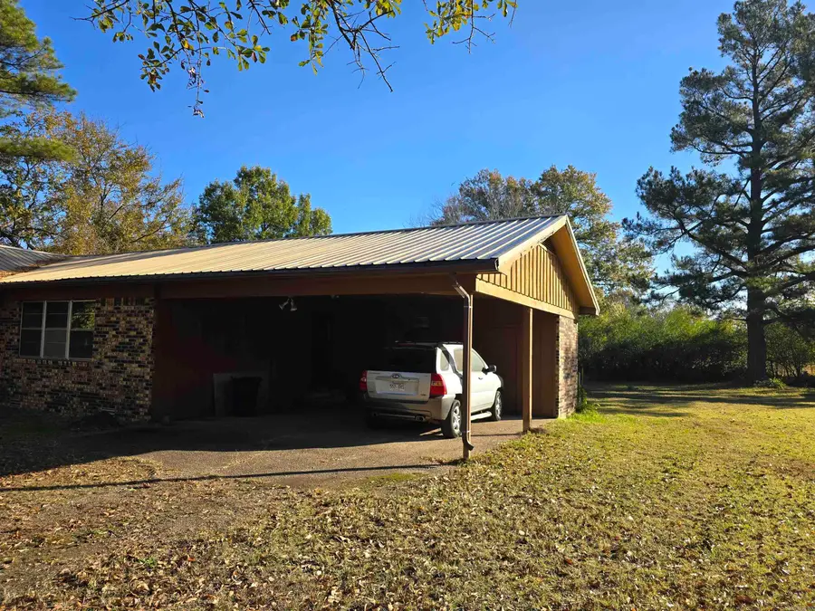 473 Newborn St, Waldron, AR 72958 - Image #3
