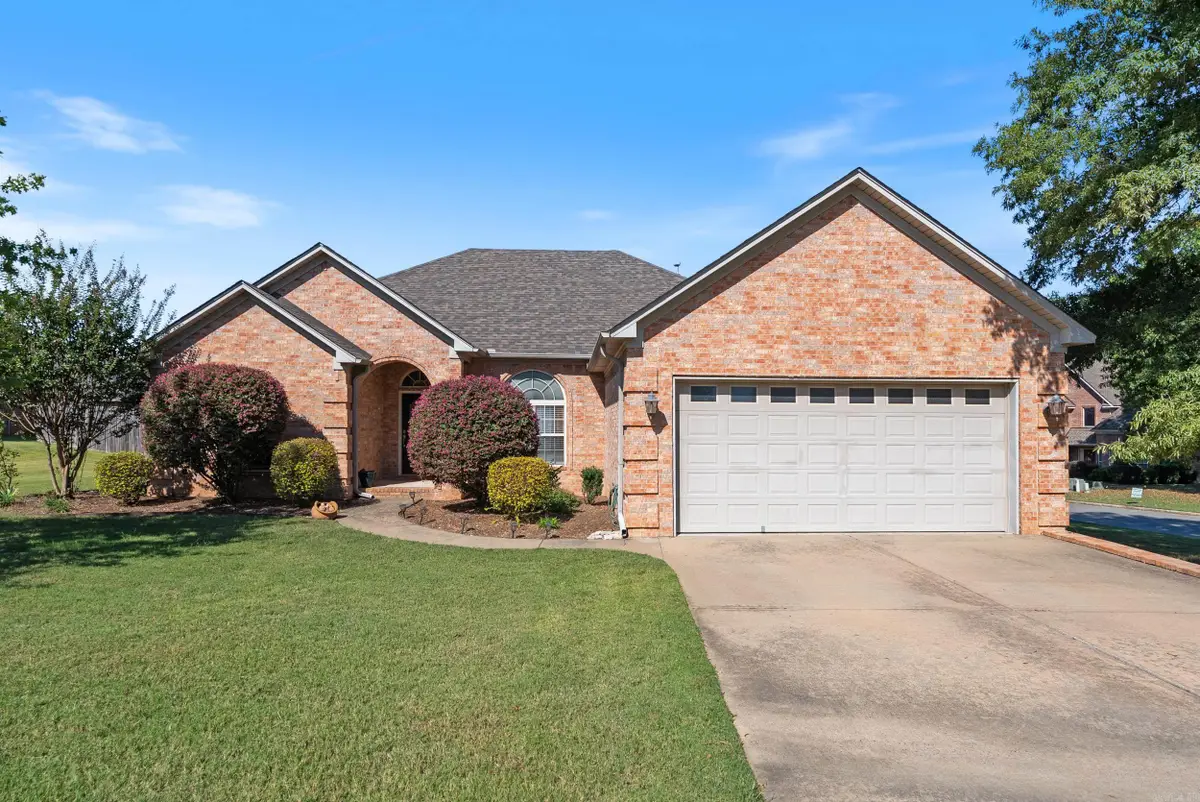 102 Creek Valley Lane, Maumelle, AR 72113 - Image #1