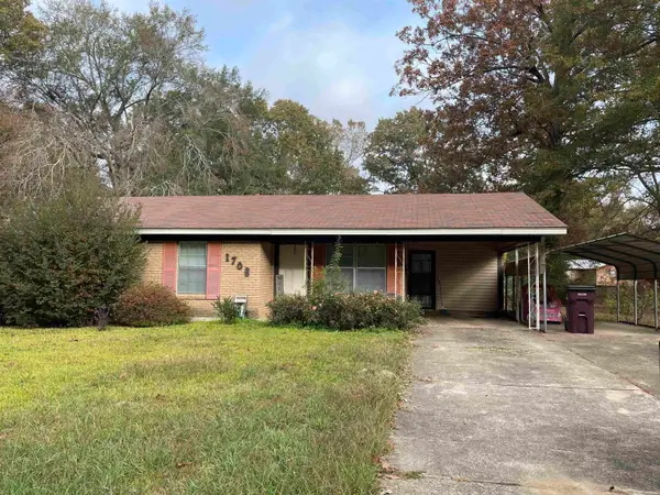 1708 Parkway Drive, Crossett, AR 71635