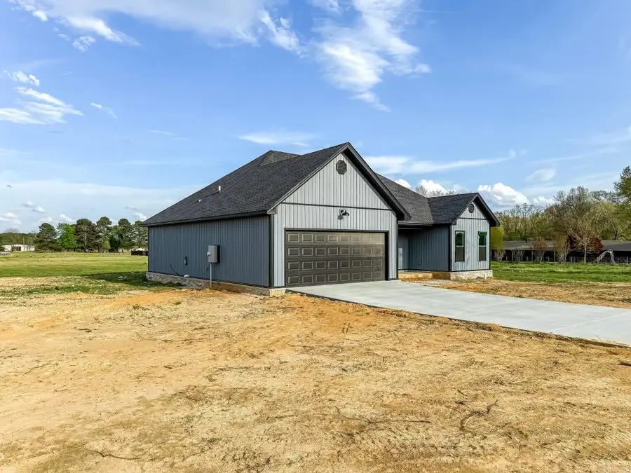 19 Saye Street, Vilonia, AR 72173 - #2