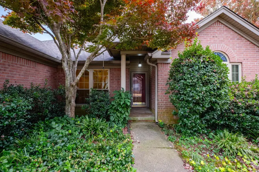 17 Cherry Laurel Court, Little Rock, AR 72211 - Image #2