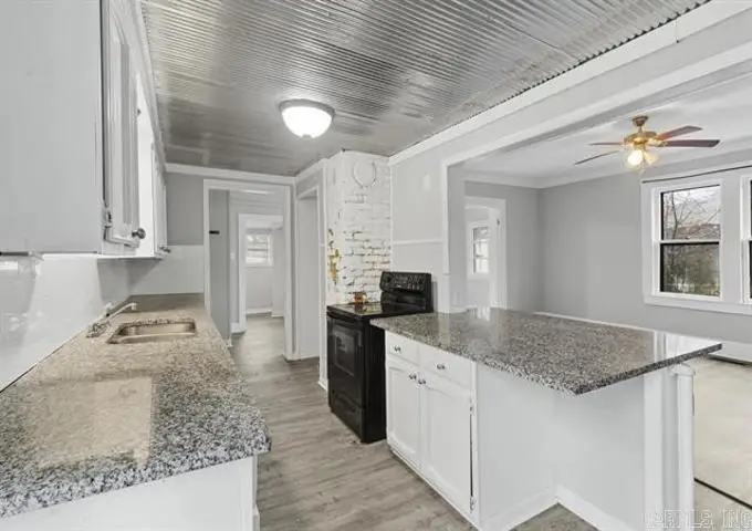 Address Withheld By Seller, Stuttgart, AR 72160 - Image #3