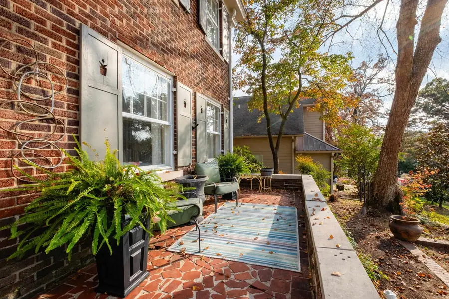 313 Colonial Court, Little Rock, AR 72205 - Image #3