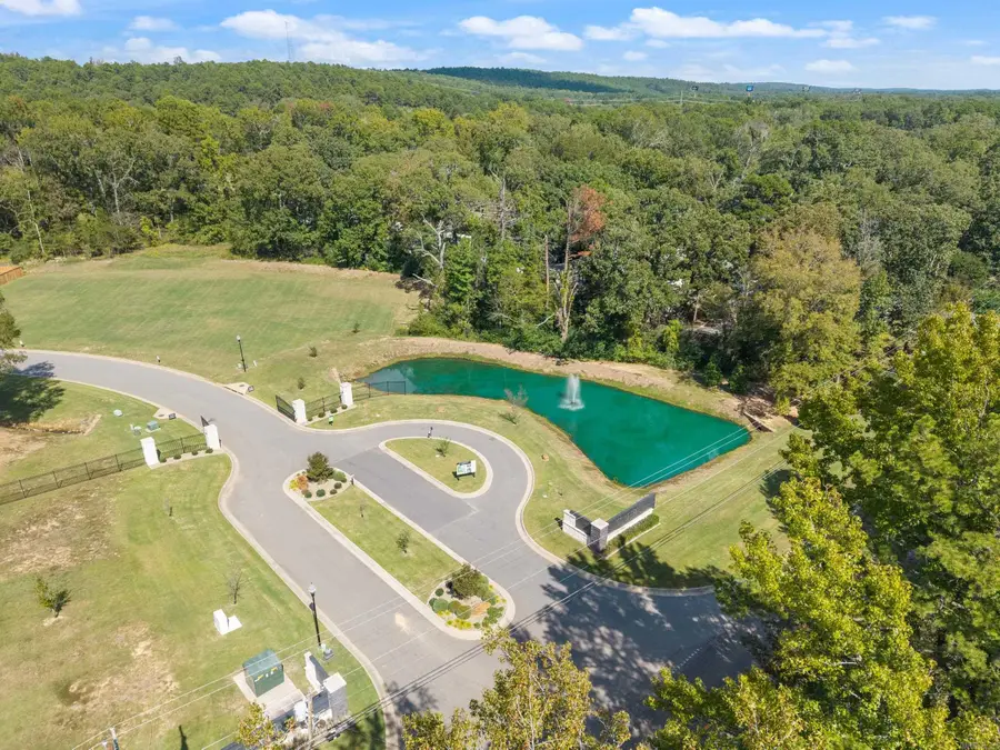 15216 Matterhorn Loop, Maumelle, AR 72113 - Image #2