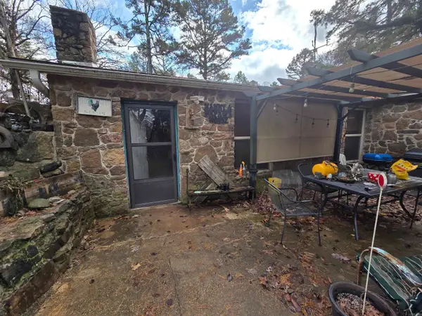 781 Sawmill Road, Mountain View, AR 72560