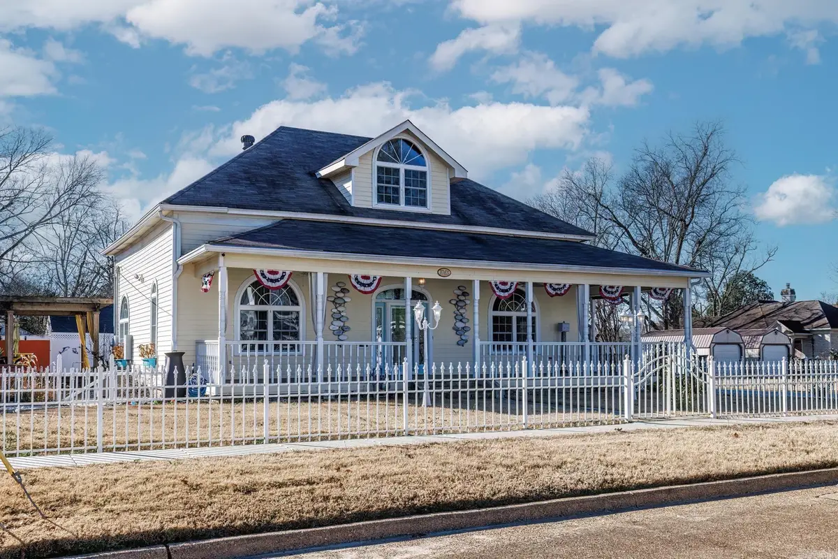 1043 Clinton Street, Arkadelphia, AR 71923 - Image #1