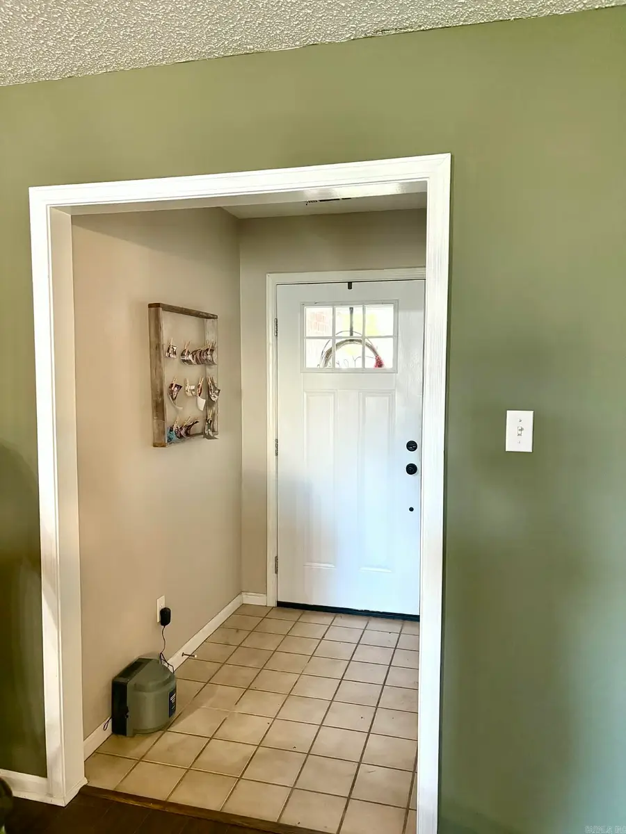 701 Honeysuckle Hills Court, Redfield, AR 72132 - Image #2