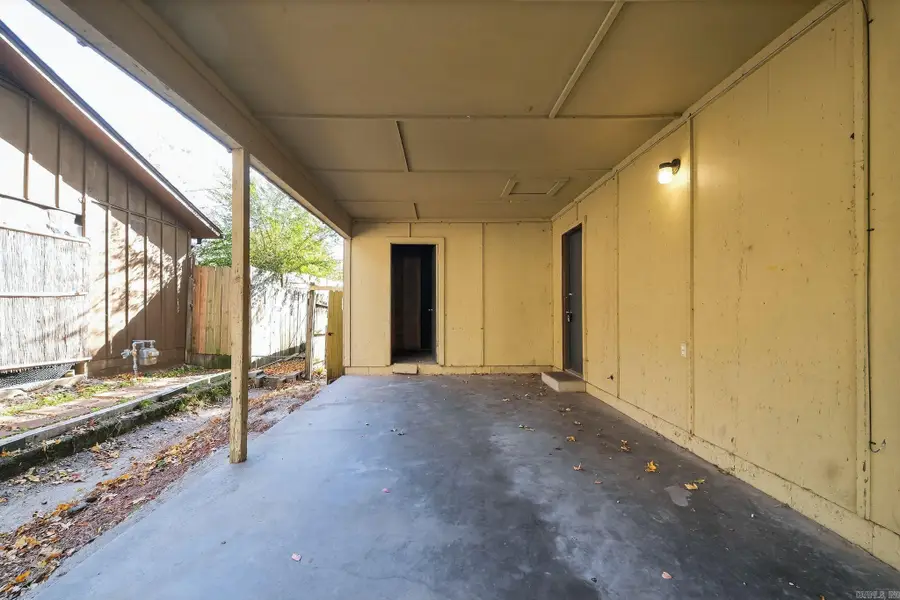 802 Towering Oaks Drive, Jacksonville, AR 72076 - Image #3