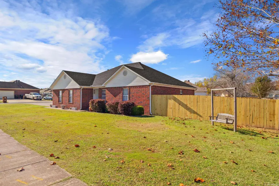 1 Moon Ridge Drive, Ward, AR 72176 - Image #2