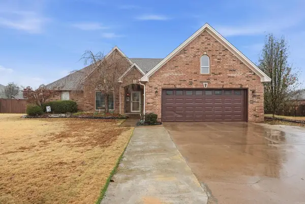 7 Palmer Ct, Searcy, AR 72143