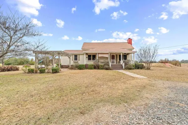 255 W Main Street, Lockesburg, AR 71846