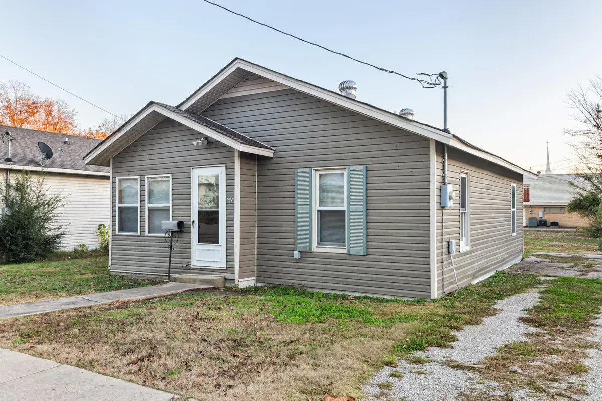 606 W Thompson Street, Paragould, AR 72450 - #1