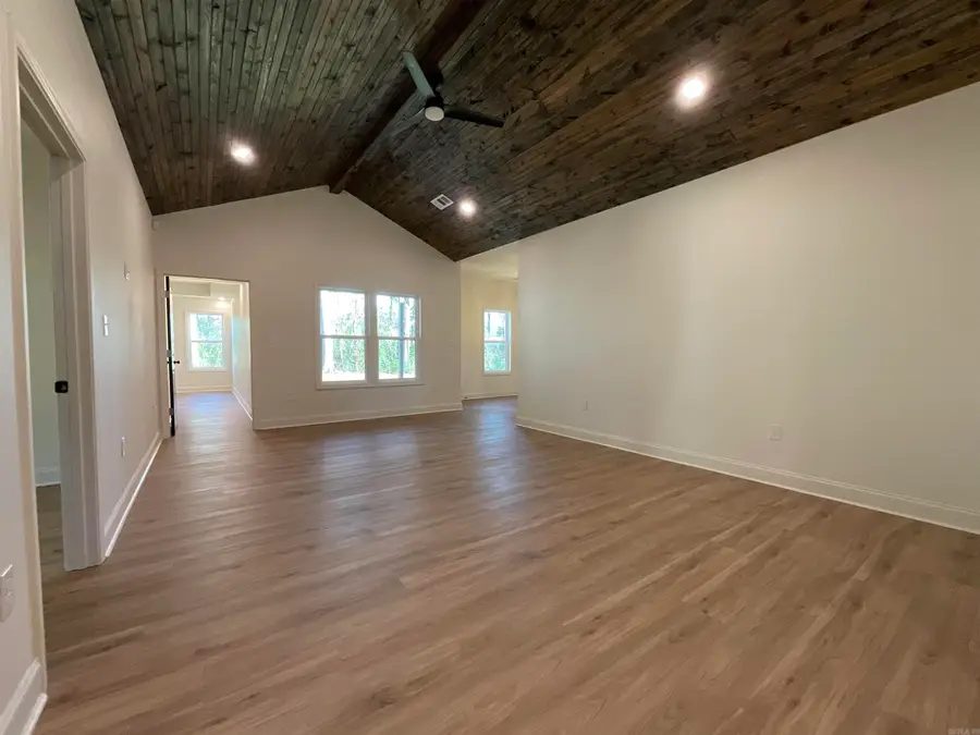 1005 N Jeff Davis Avenue, Jacksonville, AR 72076 - Image #2