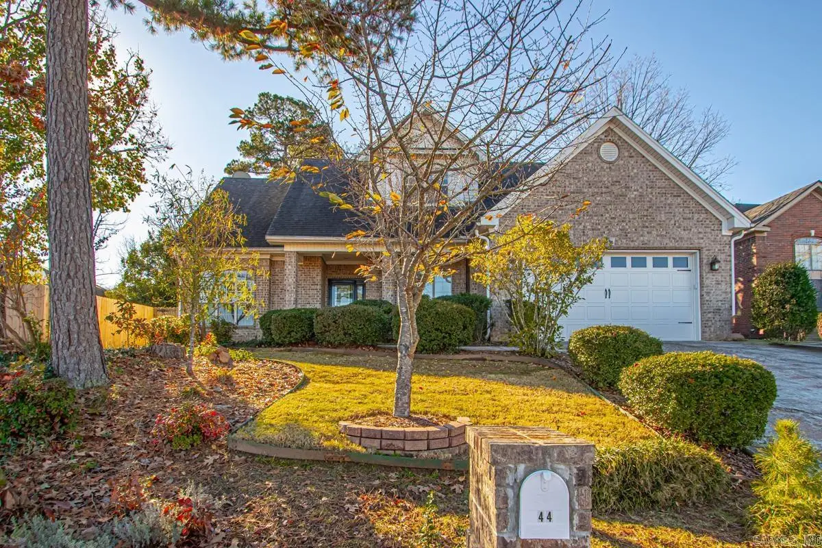 44 W Point Dr, Maumelle, AR 72113 - Image #1