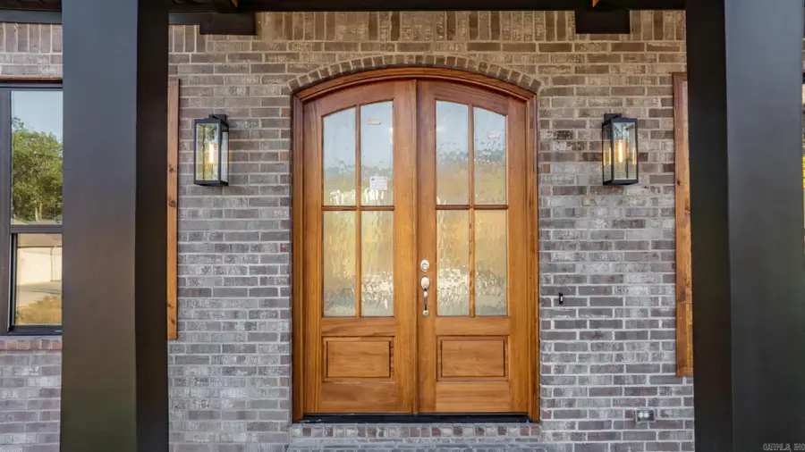 169 Maumelle Valley Drive, Maumelle, AR 72113 - Image #2