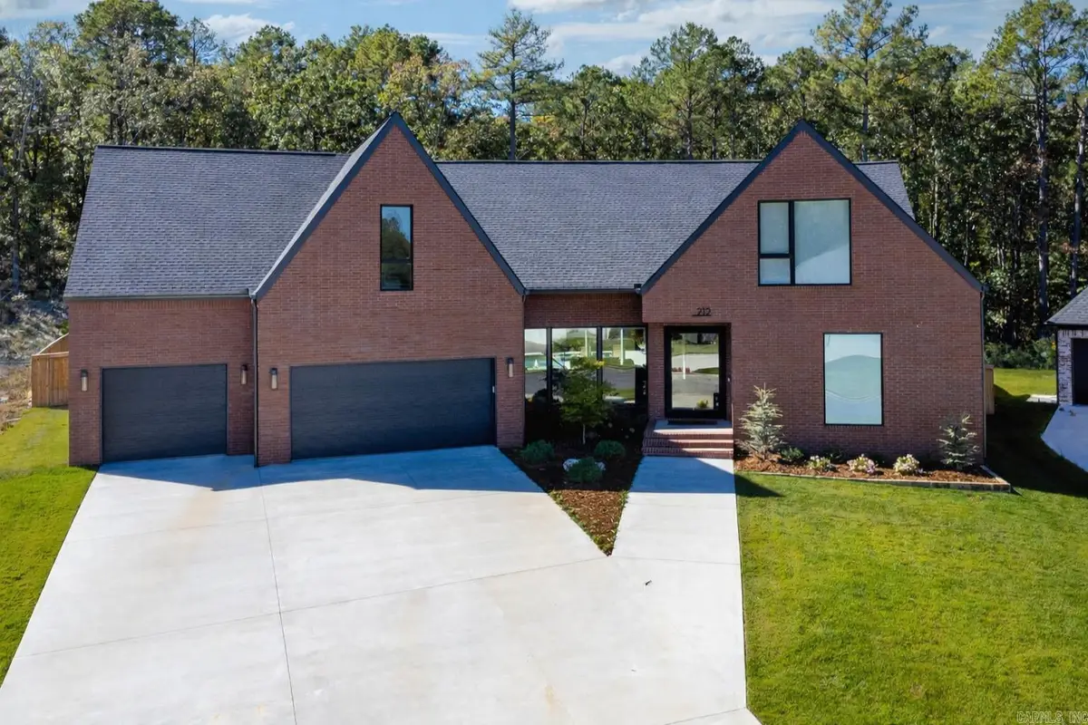 212 Abington Circle, Little Rock, AR 72223 - Image #1