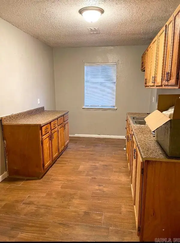 3501 W 15th, Pine Bluff, AR 71603