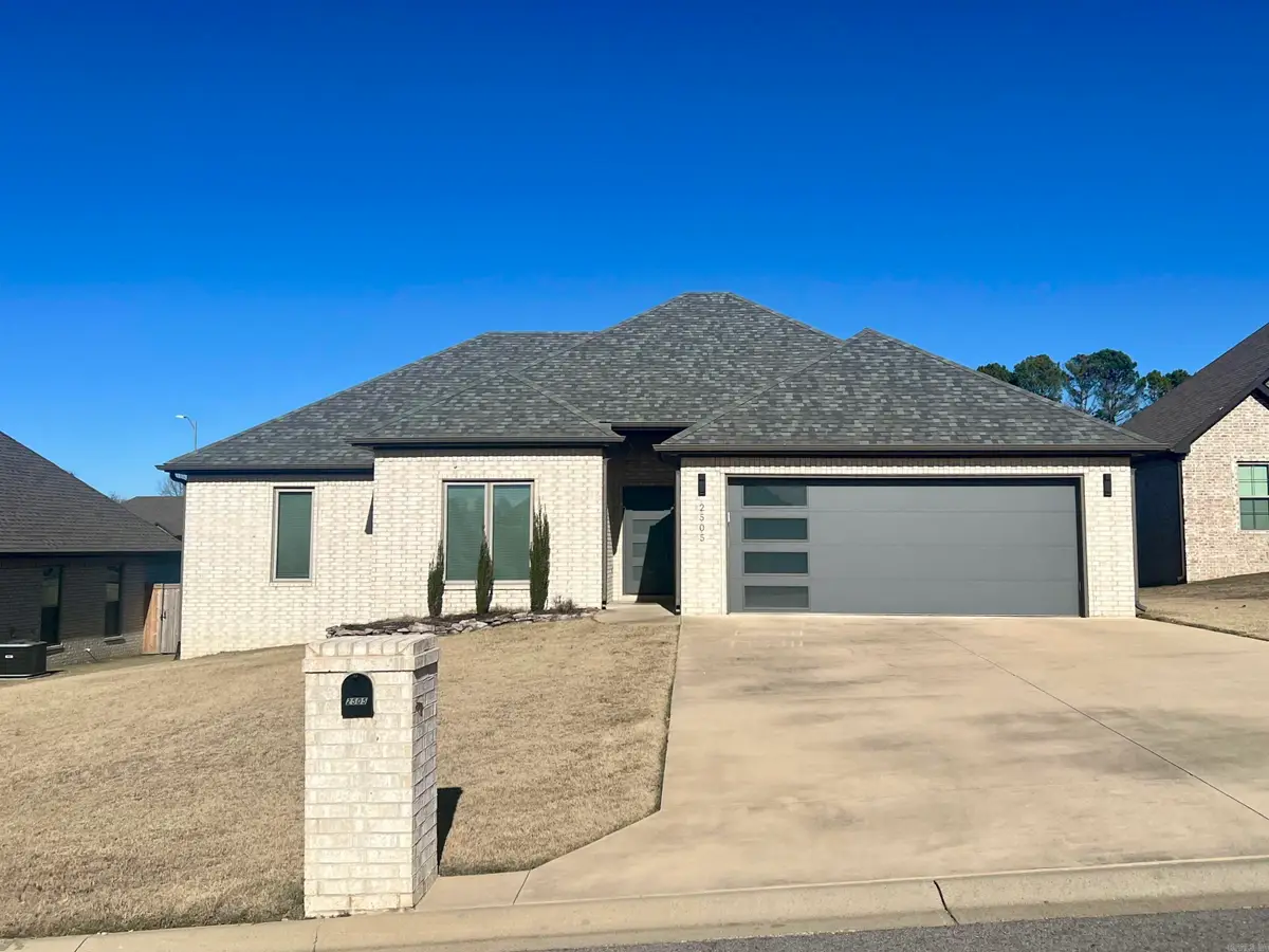 2505 Dallas, Paragould, AR 72450 - Image #1