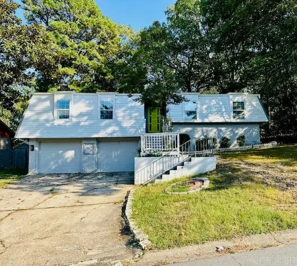 1209 E Twin Lakes Drive, Little Rock, AR 72205