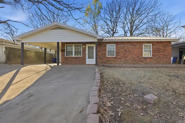 6315 Blackhawk Dr, North Little Rock, AR 72116