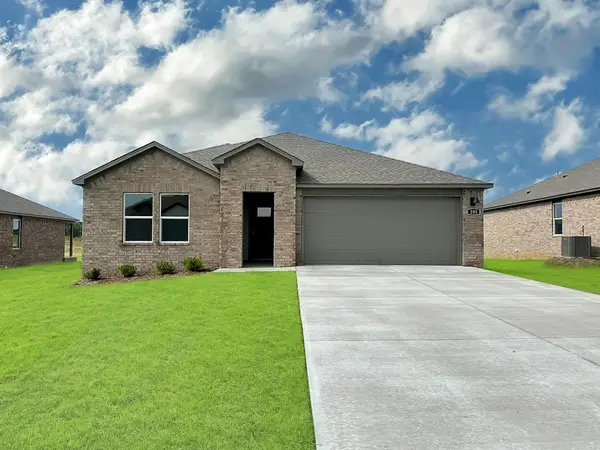 52 Wolfsbridge Loop, Cabot, AR 72023