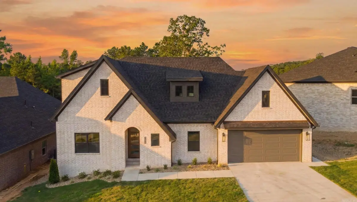 15113 Matterhorn Loop, Maumelle, AR 72113 - Image #1