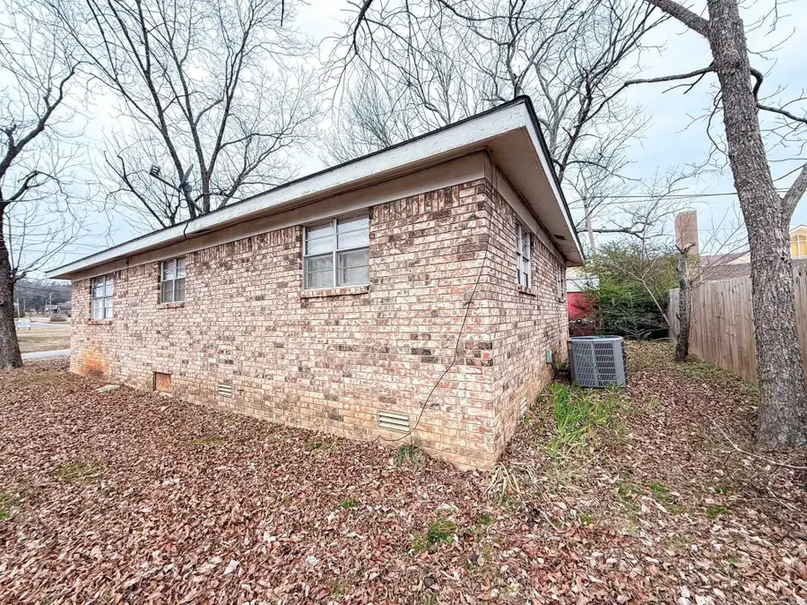 481 Poplar Street, Clinton, AR 72031 - Image #2