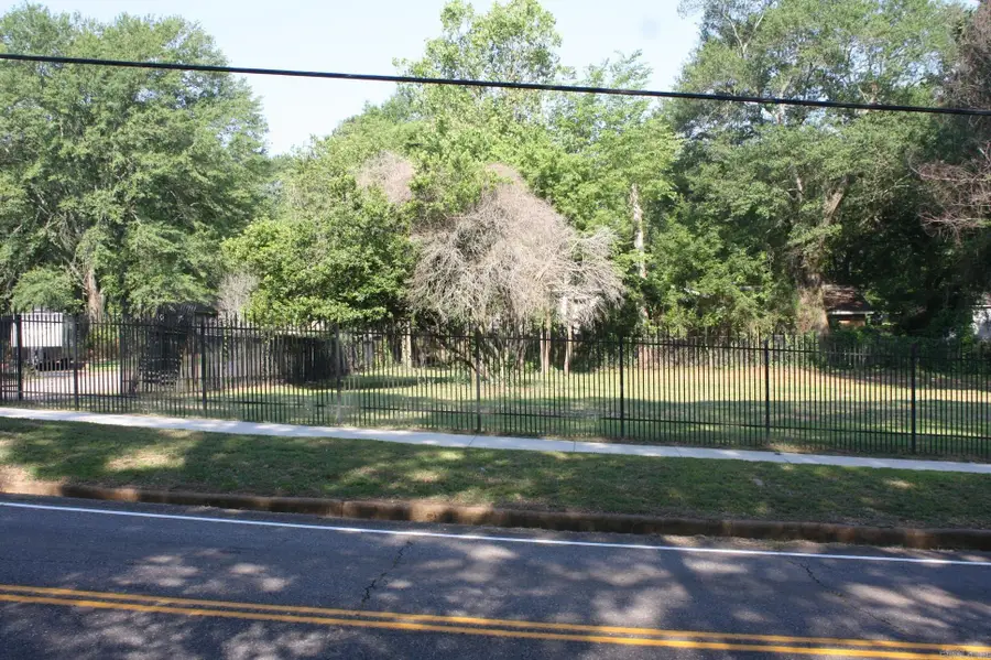 303 N 4th, Nashville, AR 71852 - #3