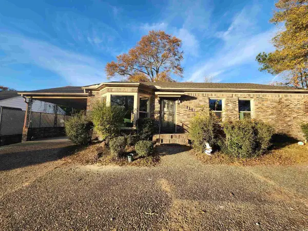 1114 W Oak Street, El Dorado, AR 71730