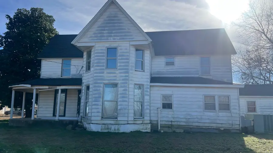 107 N 4th Street, Marmaduke, AR 72443 - #2