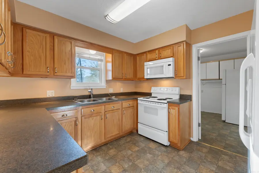 512 Ridgemont Way, Mountain Home, AR 72653 - Image #3