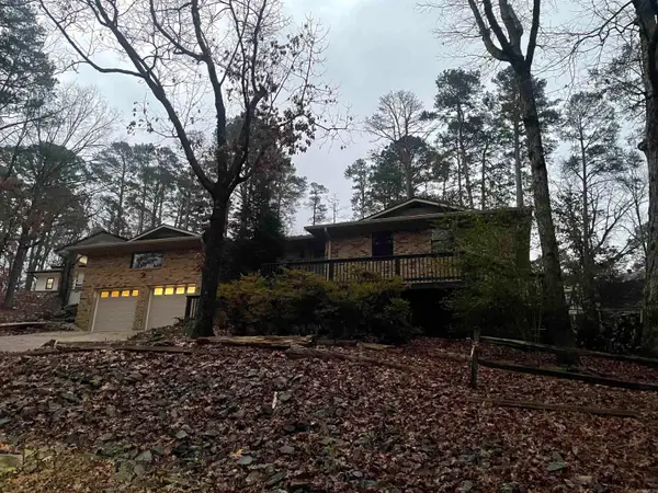 13 W Villena Drive, Hot Springs Village, AR 71909