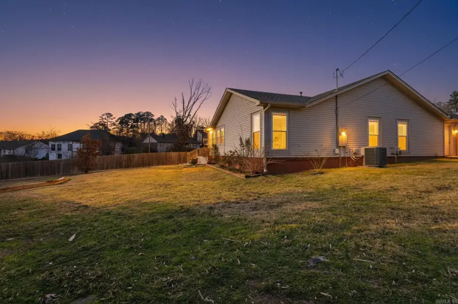 30 Summerland Ct, Little Rock, AR 72227 - Image #3