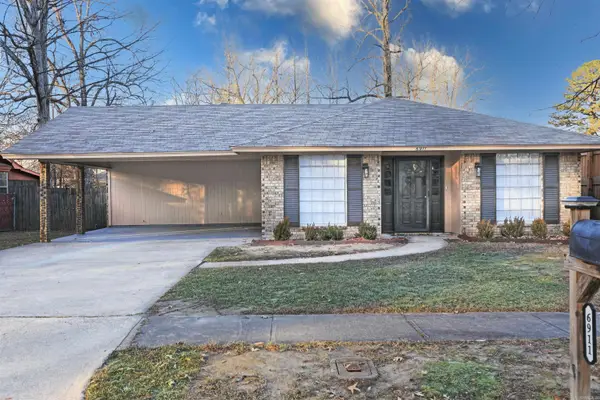 6911 Brierwood Drive, White Hall, AR 71602